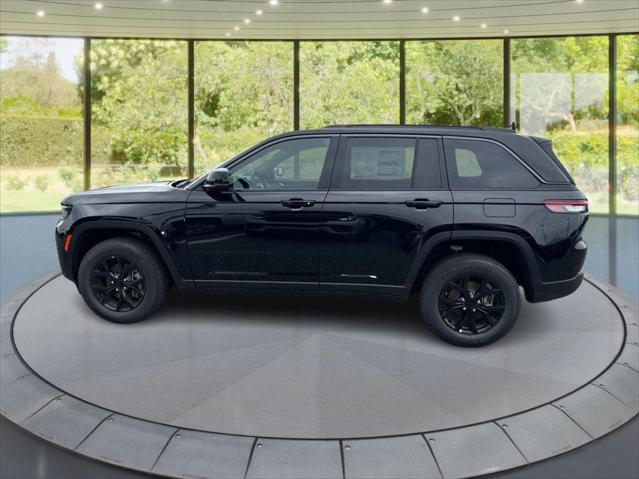 2026 Jeep Grand Cherokee Altitude 4x4