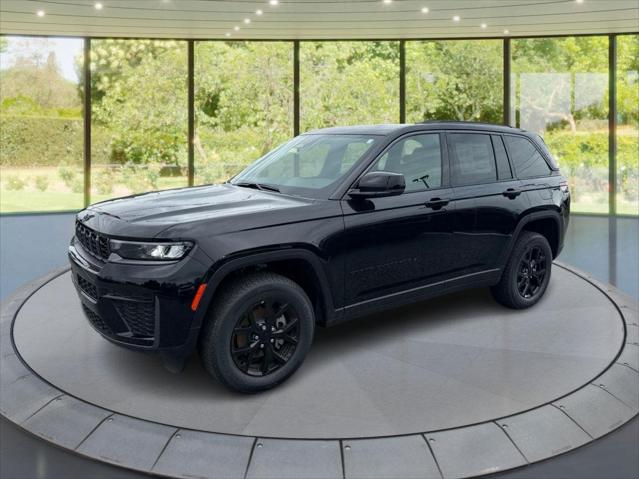 2026 Jeep Grand Cherokee Altitude 4x4