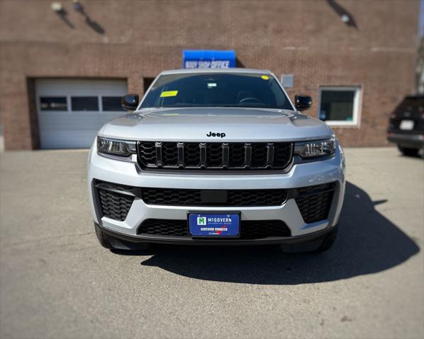 2026 Jeep Grand Cherokee GRAND CHEROKEE LAREDO ALTITUDE 4X4