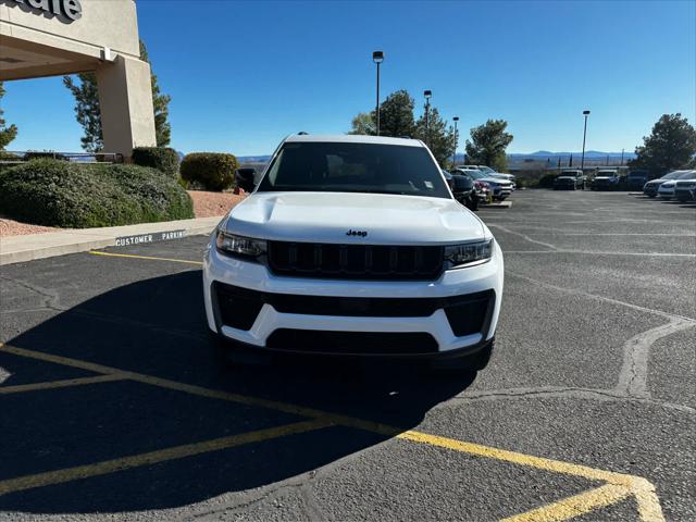 2026 Jeep Grand Cherokee Altitude 4x4