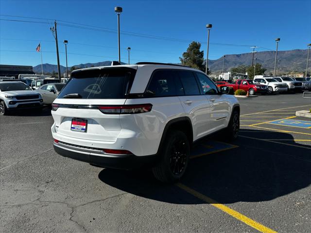 2026 Jeep Grand Cherokee Altitude 4x4