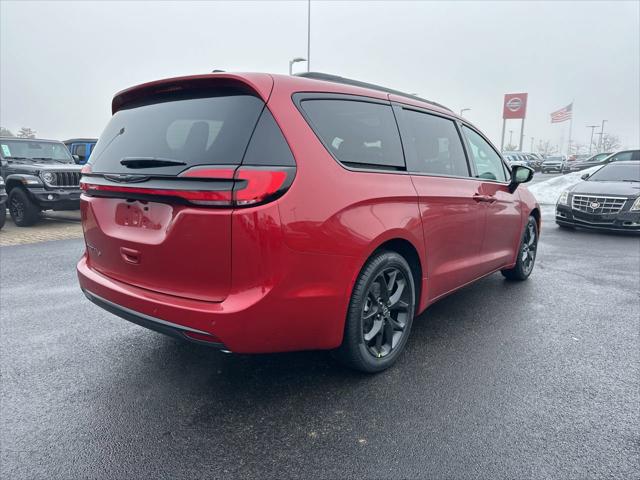 2026 Chrysler Pacifica PACIFICA SELECT