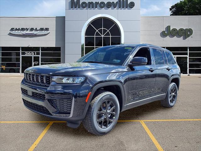 2026 Jeep Grand Cherokee GRAND CHEROKEE LAREDO ALTITUDE 4X4 2026 Jeep Grand Cherokee GRAND CHEROKEE LAREDO ALTITUDE 4X4