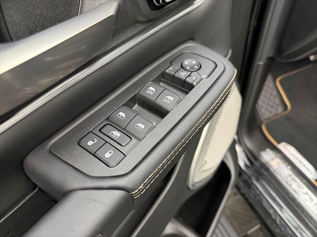 2026 Ram 1500 Tungsten Crew Cab 4x4 5'7" Box