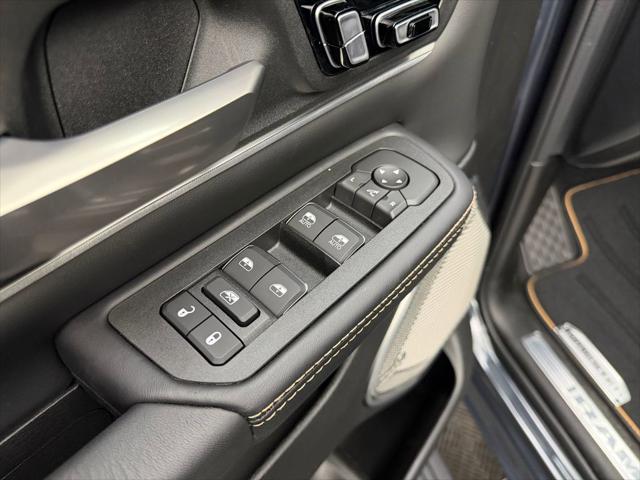 2026 Ram 1500 Tungsten Crew Cab 4x4 5'7" Box