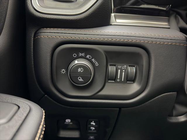 2026 Ram 1500 Tungsten Crew Cab 4x4 5'7" Box