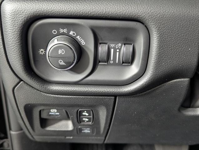 2026 Ram 1500 Big Horn Crew Cab 4x4 5'7" Box