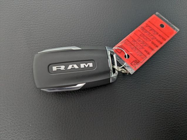 2026 Ram 1500 Big Horn Crew Cab 4x4 5'7" Box