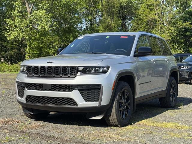 2026 Jeep Grand Cherokee GRAND CHEROKEE LAREDO ALTITUDE 4X4 2026 Jeep Grand Cherokee GRAND CHEROKEE LAREDO ALTITUDE 4X4