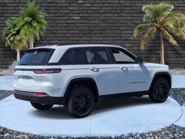 2026 Jeep Grand Cherokee GRAND CHEROKEE LAREDO ALTITUDE 4X4