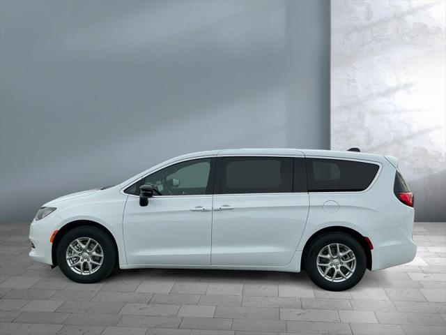 2026 Chrysler Voyager VOYAGER LX