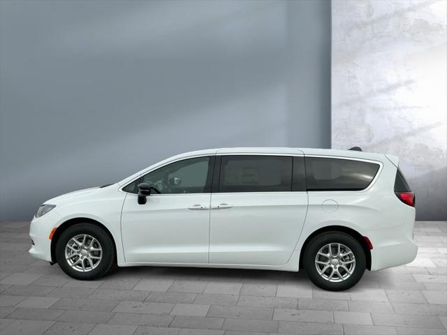 2026 Chrysler Voyager VOYAGER LX
