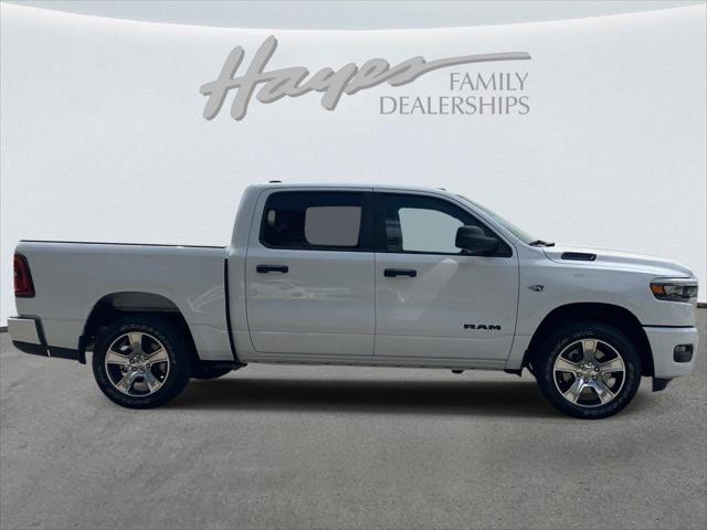 2026 RAM 1500 RAM 1500 EXPRESS CREW CAB 4X4 57 BOX