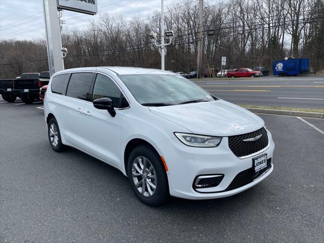 2026 Chrysler Pacifica PACIFICA SELECT AWD