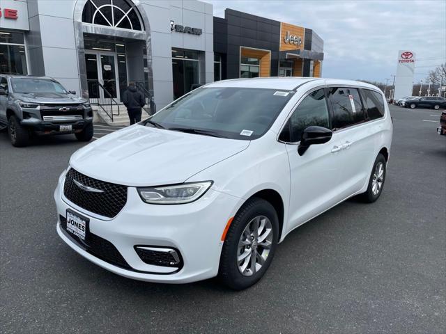 2026 Chrysler Pacifica PACIFICA SELECT AWD