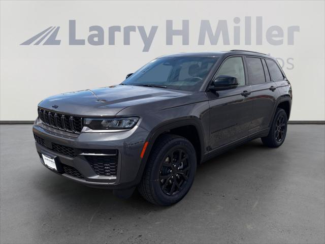 2026 Jeep Grand Cherokee GRAND CHEROKEE LAREDO ALTITUDE 4X4