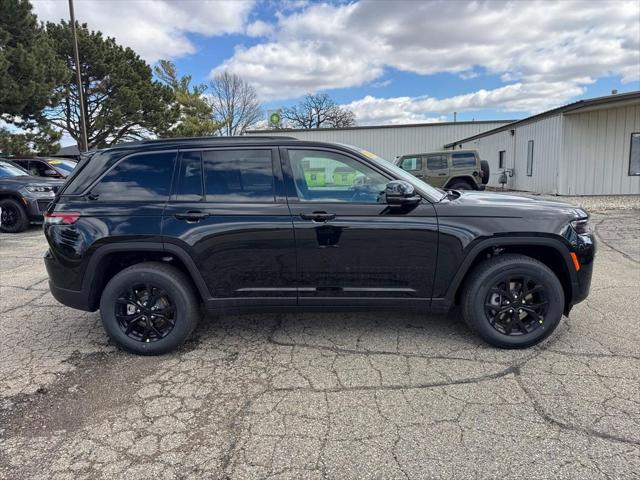 2026 Jeep Grand Cherokee GRAND CHEROKEE LAREDO ALTITUDE 4X4