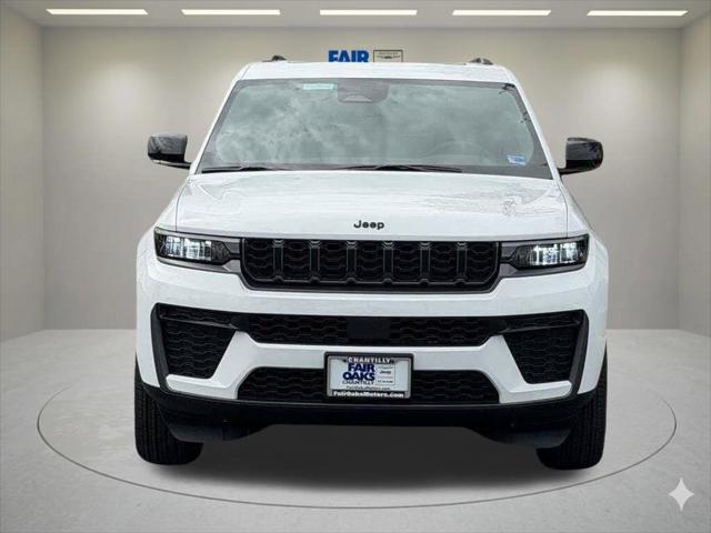 2026 Jeep Grand Cherokee GRAND CHEROKEE LAREDO ALTITUDE 4X4 2026 Jeep Grand Cherokee GRAND CHEROKEE LAREDO ALTITUDE 4X4