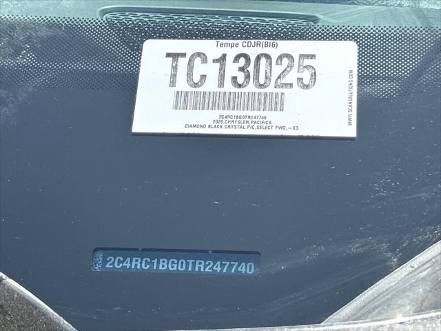 2026 Chrysler Pacifica Select
