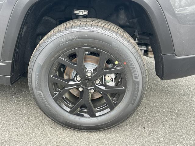 2026 Jeep Grand Cherokee Altitude 4x4