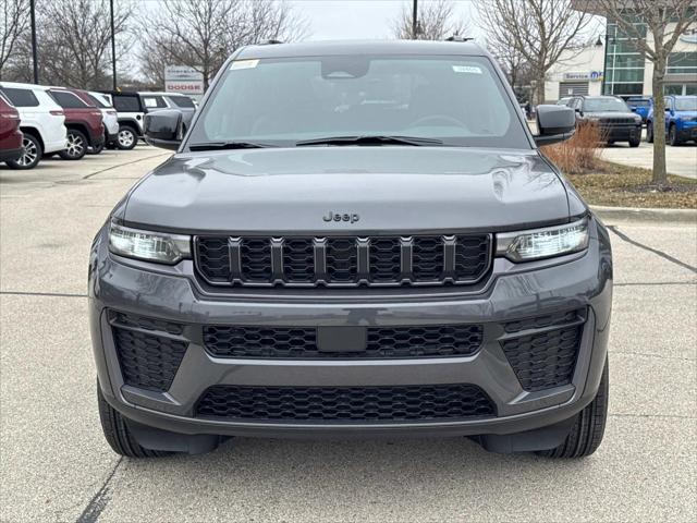 2026 Jeep Grand Cherokee GRAND CHEROKEE LAREDO ALTITUDE 4X4