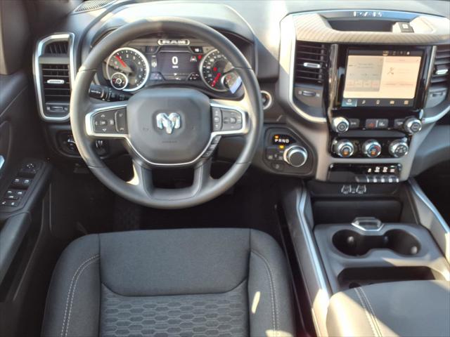 2026 RAM Ram 1500 RAM 1500 EXPRESS CREW CAB 4X4 57 BOX