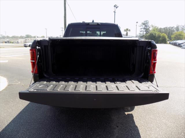 2026 Ram 1500 Tungsten Crew Cab 4x4 5'7" Box