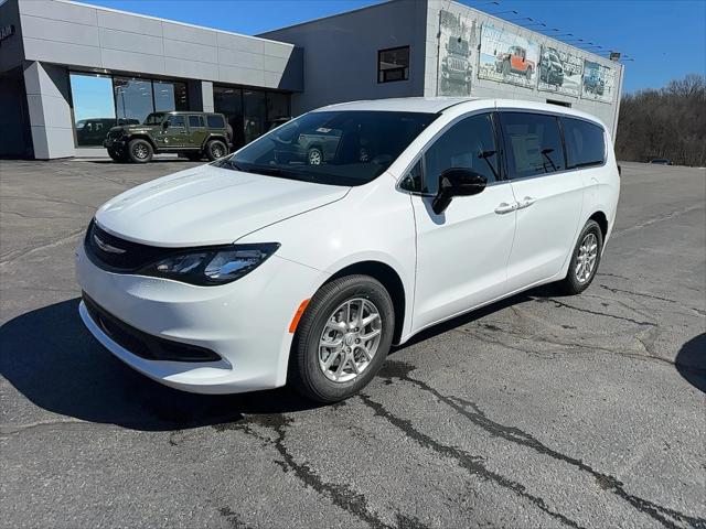 2026 Chrysler Voyager VOYAGER LX