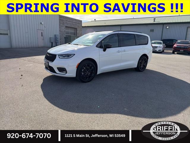 2026 Chrysler Pacifica PACIFICA SELECT AWD