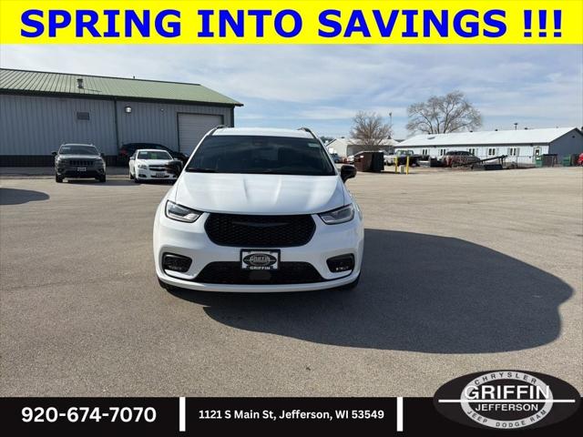 2026 Chrysler Pacifica PACIFICA SELECT AWD