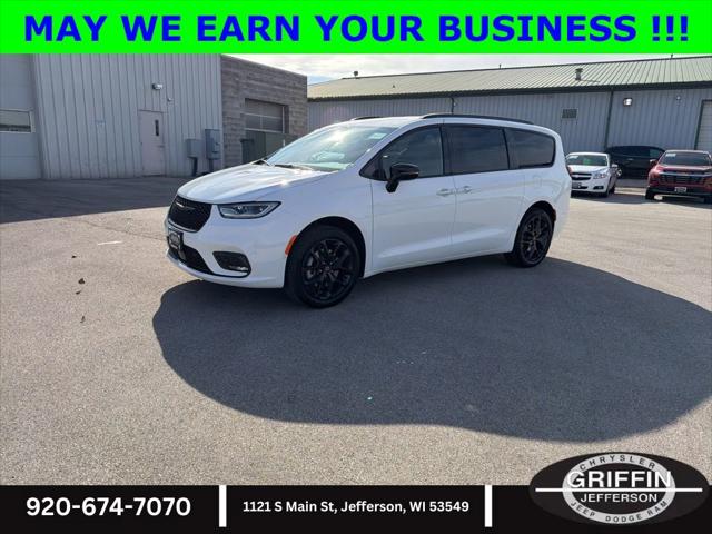 2026 Chrysler Pacifica PACIFICA SELECT AWD