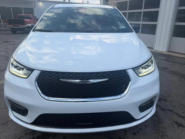 2026 Chrysler Pacifica PACIFICA SELECT AWD