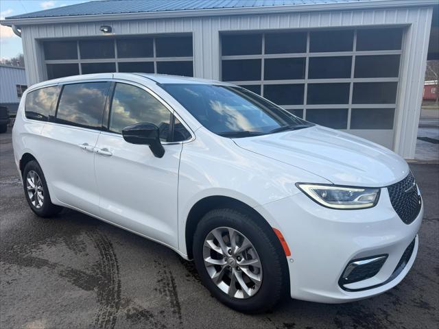 2026 Chrysler Pacifica PACIFICA SELECT AWD