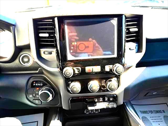 2026 Ram 1500 Express Crew Cab 4x4 5'7" Box