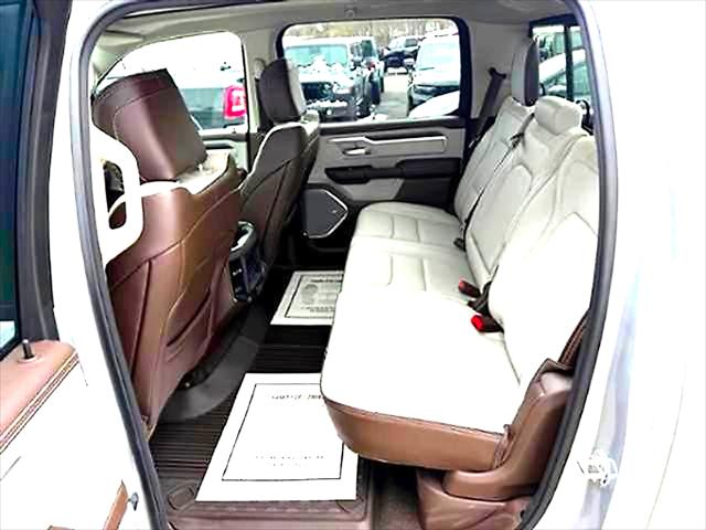 2026 Ram 1500 Laramie Crew Cab 4x4 5'7" Box