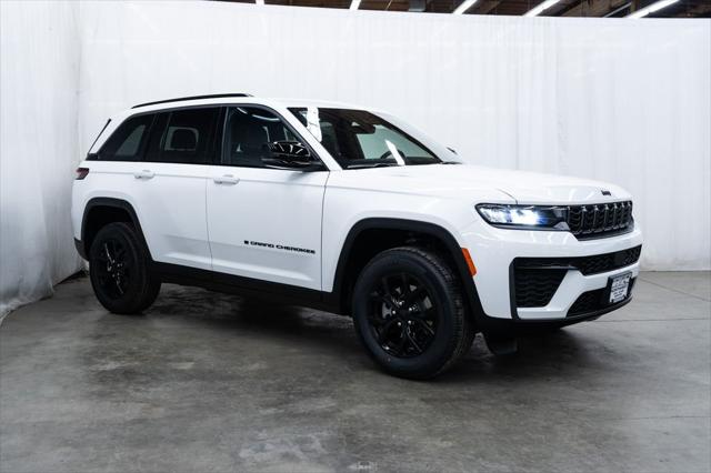 2026 Jeep Grand Cherokee GRAND CHEROKEE LAREDO ALTITUDE 4X4