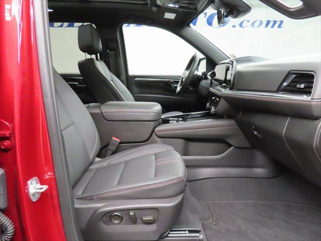 2025 Chevrolet Suburban RST