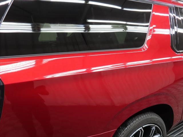 2025 Chevrolet Suburban RST