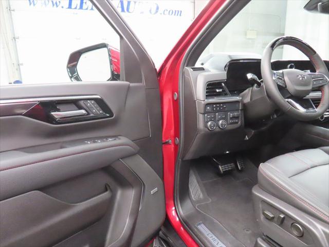 2025 Chevrolet Suburban RST