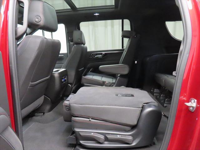 2025 Chevrolet Suburban RST
