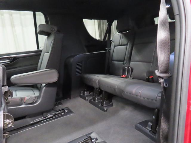 2025 Chevrolet Suburban RST