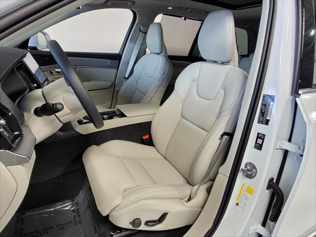 2026 Volvo XC90 Ultra, B6 AWD Gas (mild hybrid), Gasoline, Bright, 7 Seats