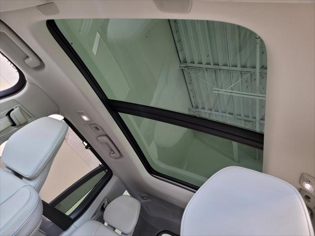 2026 Volvo XC90 Ultra, B6 AWD Gas (mild hybrid), Gasoline, Bright, 7 Seats