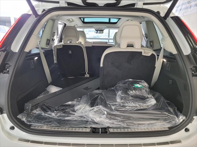 2026 Volvo XC90 Ultra, B6 AWD Gas (mild hybrid), Gasoline, Bright, 7 Seats