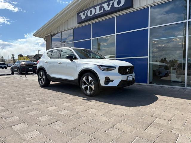 2026 Volvo XC40 Plus, B5 AWD Gas (mild hybrid), Dark for sale in Bend, OR