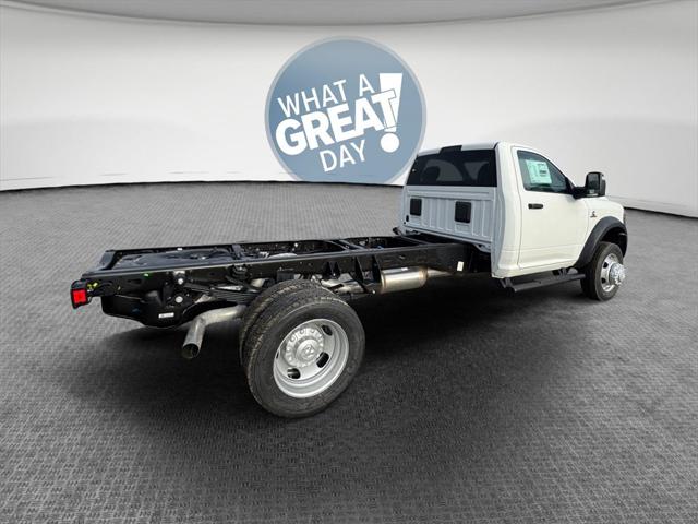 2026 RAM Ram 5500 Chassis Cab RAM 5500 TRADESMAN CHASSIS REGULAR CAB 4X4 84 CA 2026 RAM Ram 5500 Chassis Cab RAM 5500 TRADESMAN CHASSIS REGULAR CAB 4X4 84 CA