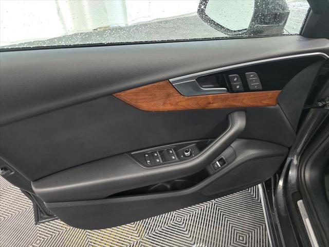 2023 Audi A4 Premium 40 TFSI quattro S tronic