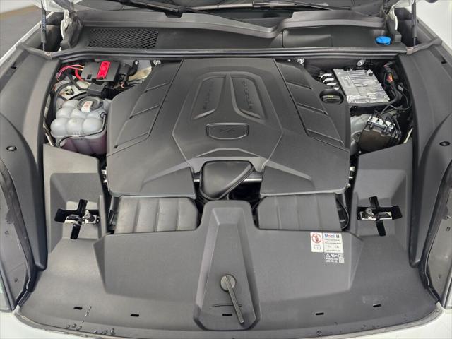 2024 Porsche Cayenne Unknown
