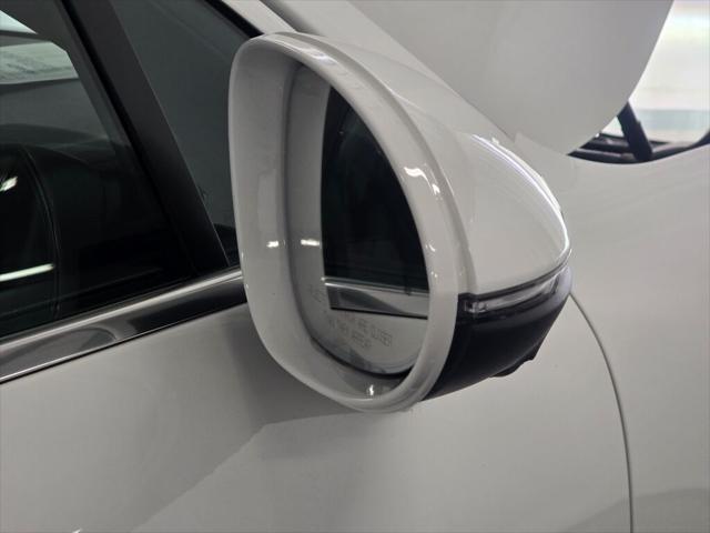 2024 Porsche Cayenne Unknown