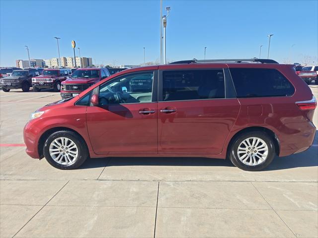 2015 Toyota Sienna XLE 8 Passenger 2015 Toyota Sienna XLE 8 Passenger
